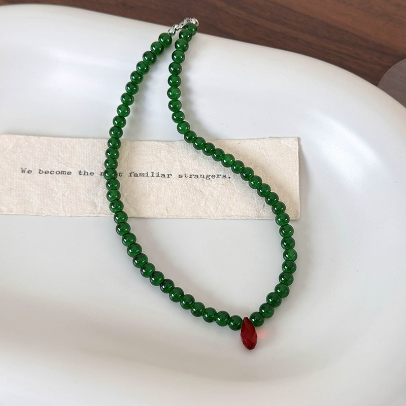Vintage Green Beaded Necklace  - Vintage Fashion Look ulasan dan harga
